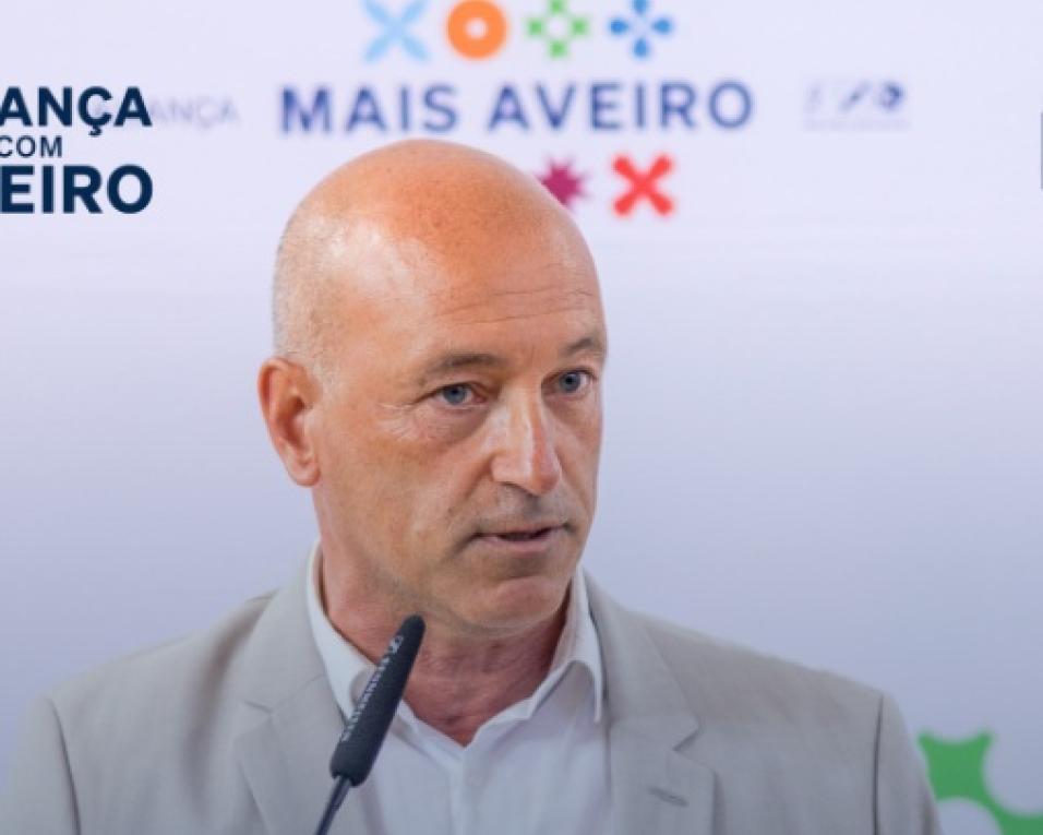 luis montenegro em arruada com luís souto