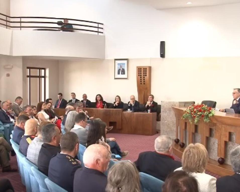 Ílhavo: Assembleia Municipal celebra Abril em encontro de gerações.