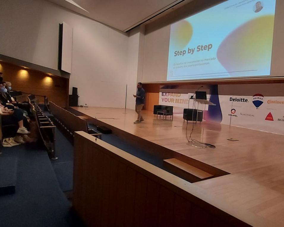Há cada vez mais empresas a contratar em Portugal - André Leitão (Global Director da Farfetch).