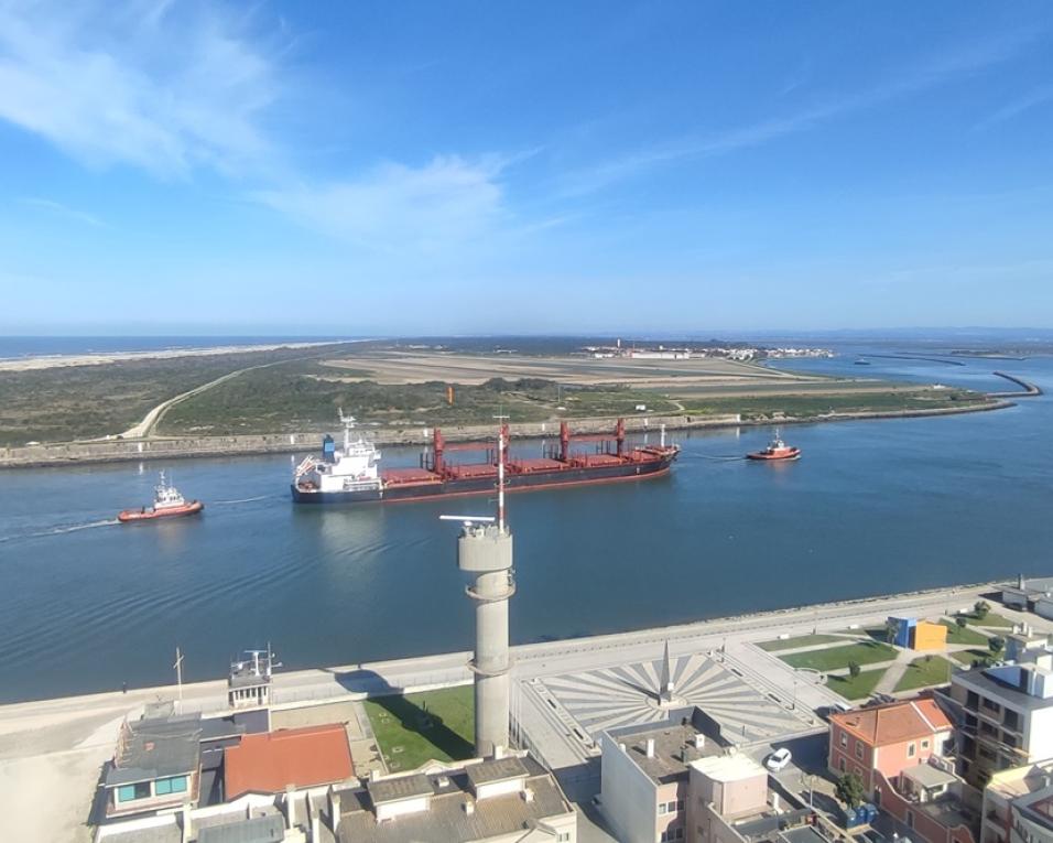 Porto de Aveiro investe 2 milhões de euros na modernização do sistema de controlo de tráfego.