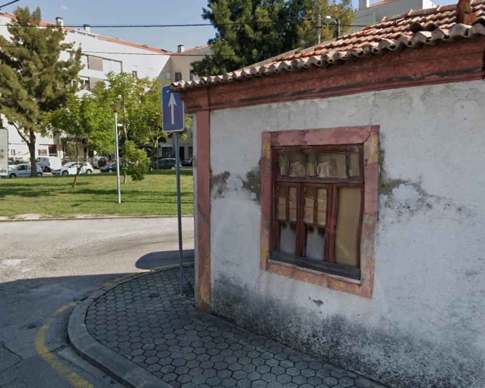 Aveiro: Demolição abre caminho a melhoria de acesso à área nascente do Glicínias.