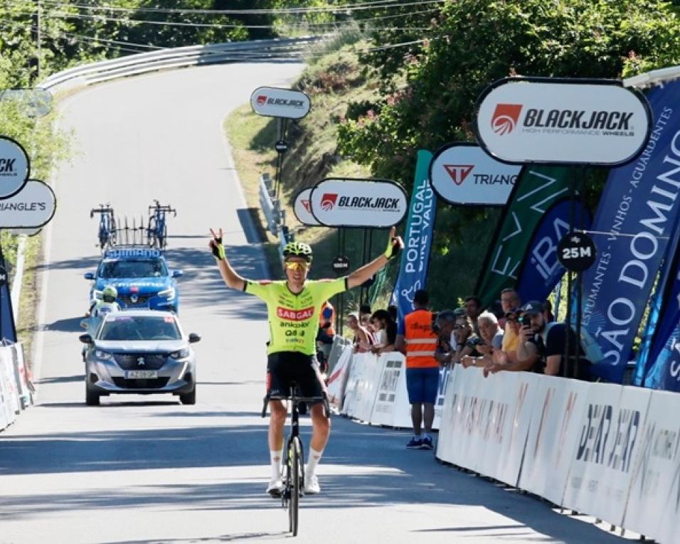 Ciclismo: Russo Artem Nych vence primeira etapa do 44º Grande Prémio Abimota.