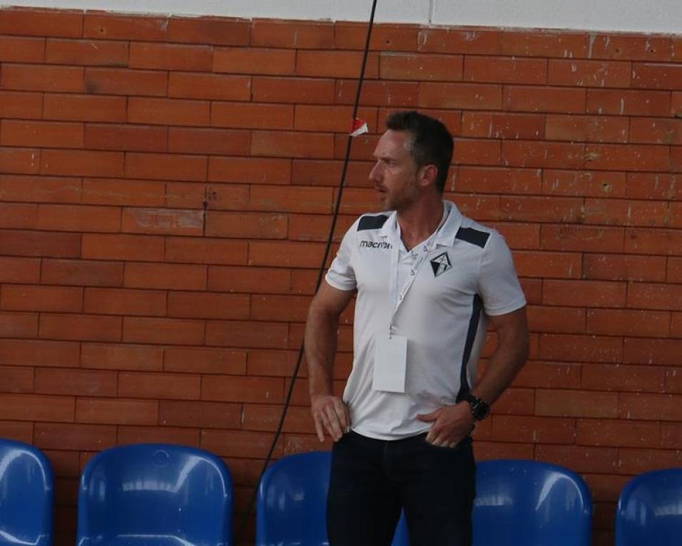 Andebol: Artística de Avanca muda de treinador.