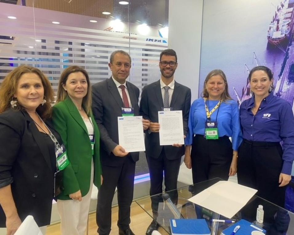 Porto de Aveiro aprofunda cooperação com portos do Rio Grande do Sul.