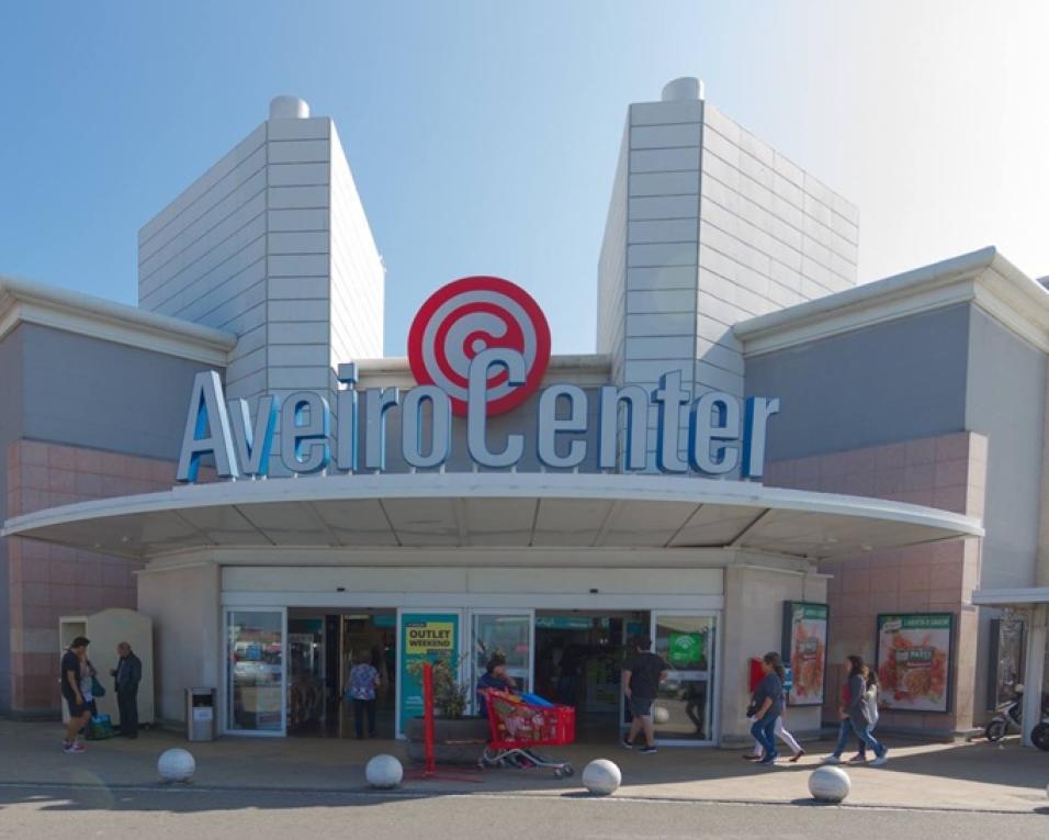 MO reabre loja em Aveiro.
