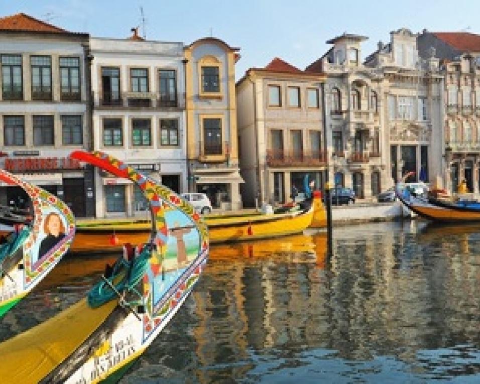 Turismo do Centro promove conferências temáticas sobre efeitos da pandemia no setor do turismo.