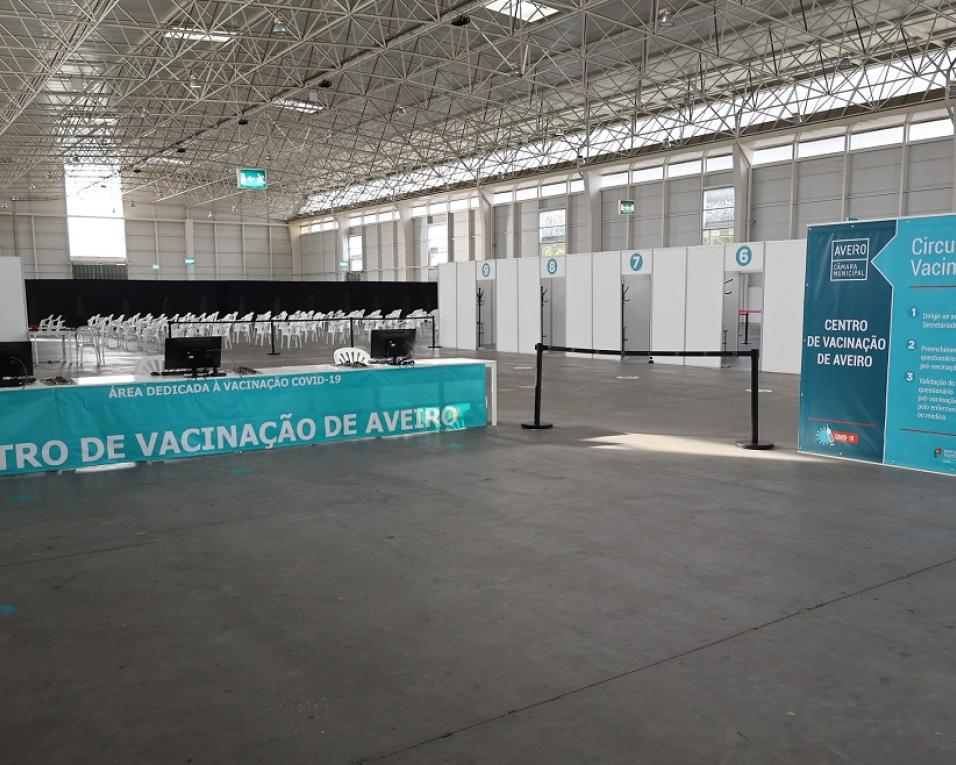 Aveiro: Autarquia deixa parque de feiras e estádio municipal de prevenção para eventual regresso dos grandes centros de vacinação.