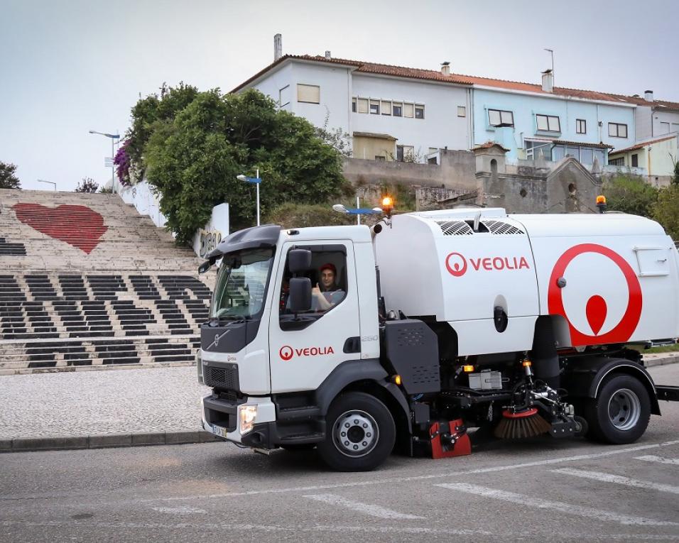 Aveiro: Veolia com nota positiva mas com margem para melhorar recolha de lixos.