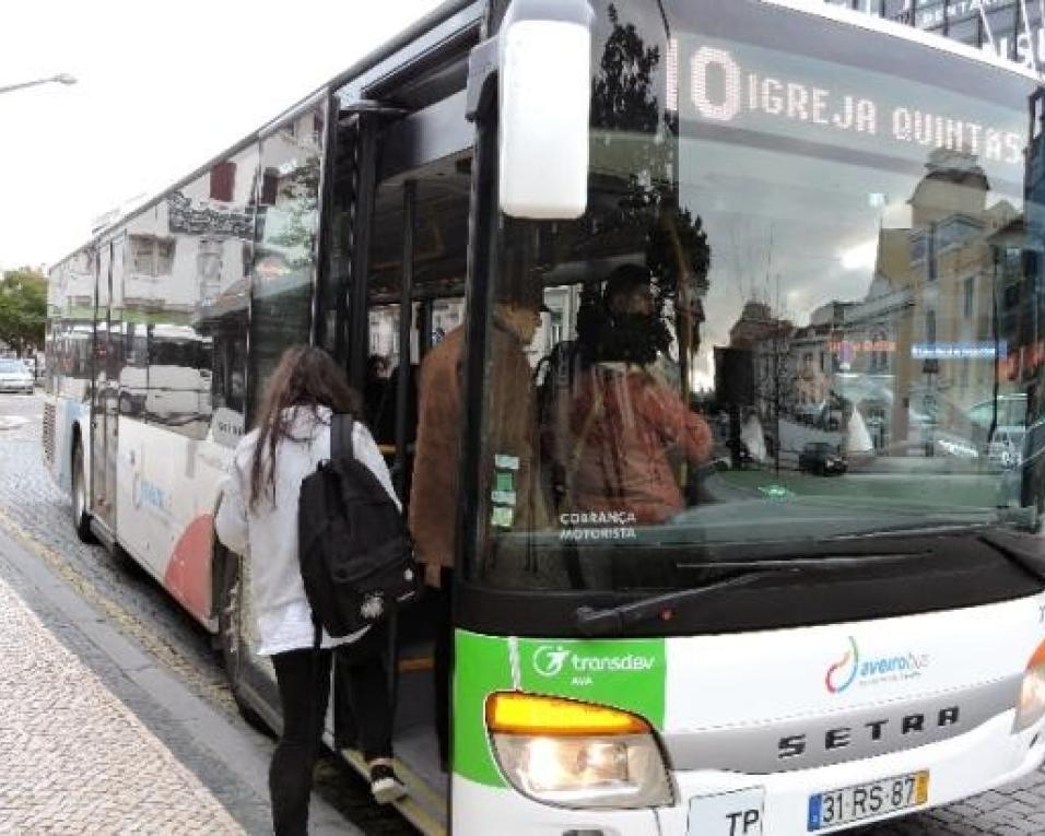 Aveiro: Autarquia e ETAC debatem futuro da concessão de transportes.