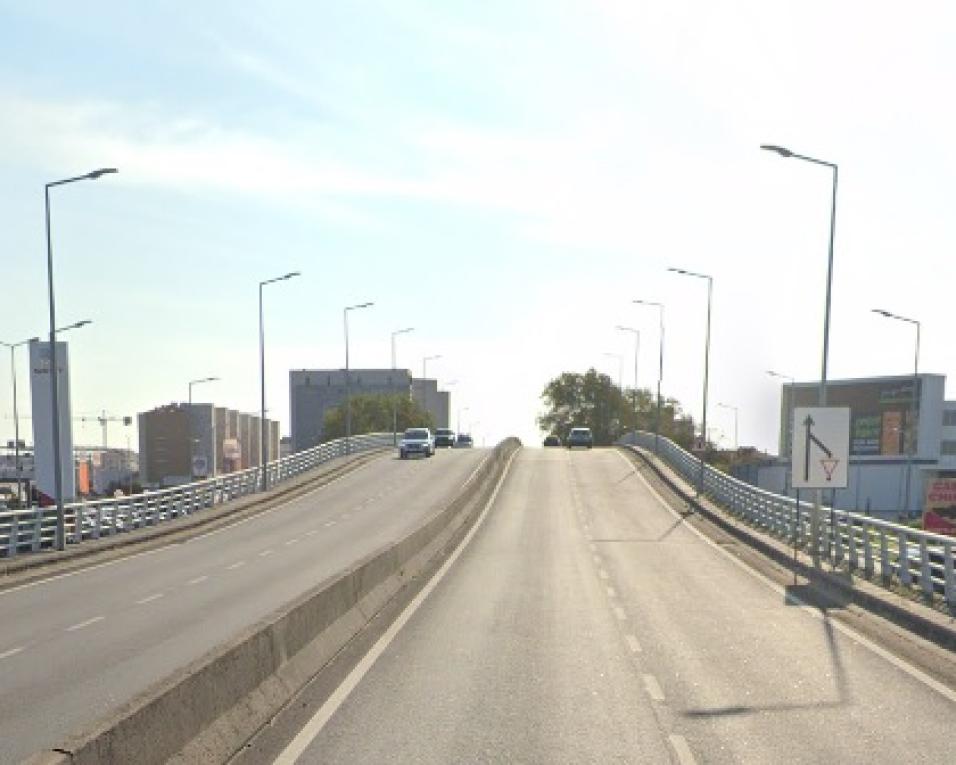 Aveiro: Avenida Europa com obra no tabuleiro sobre a linha do Norte com condicionamentos à circulação.