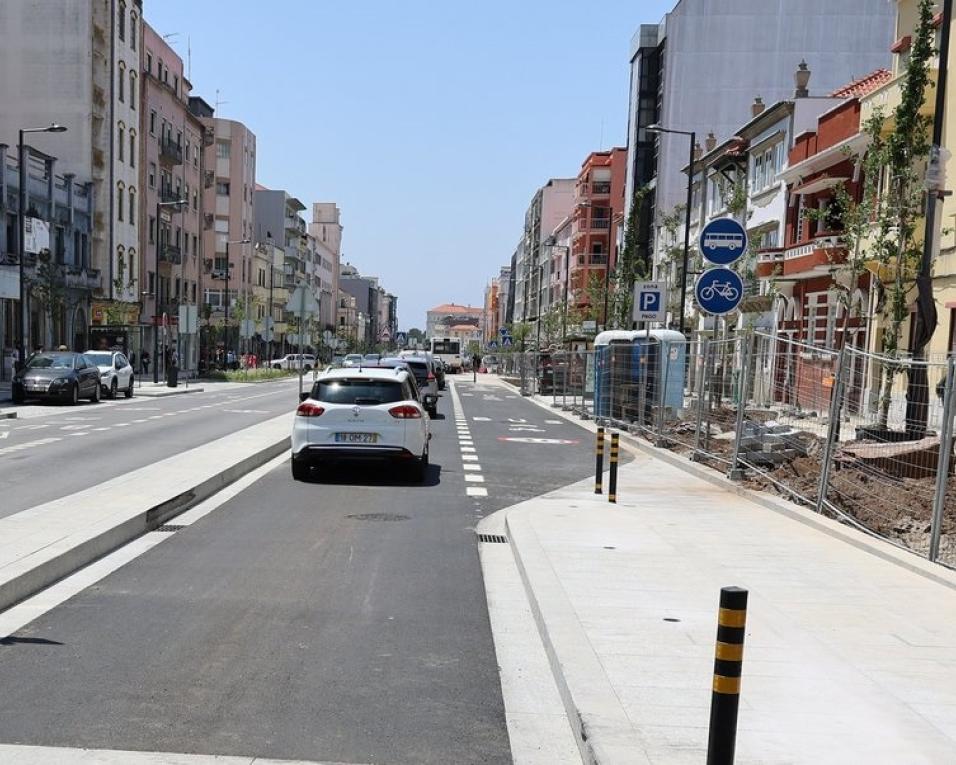 Aveiro: Um dos objetivos é que o trânsito de passagem não use a avenida - Ribau Esteves.