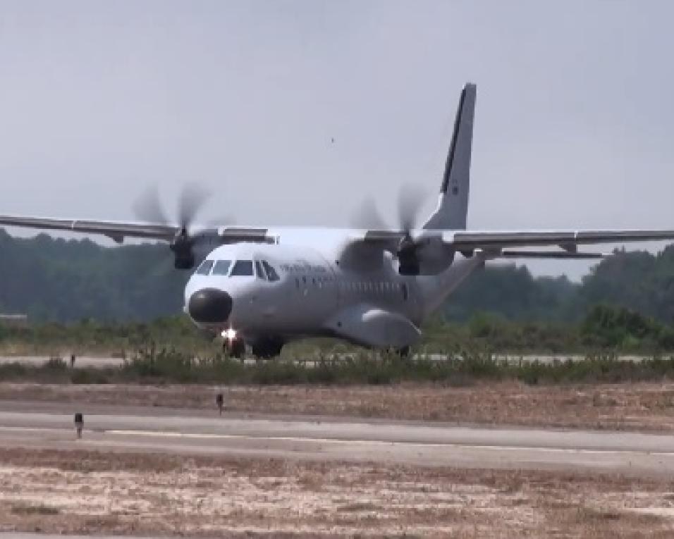 Aeródromo de Manobra n.º 1 de Ovar passa a Base Aérea n.º 8 na reforma das Forças Armadas.