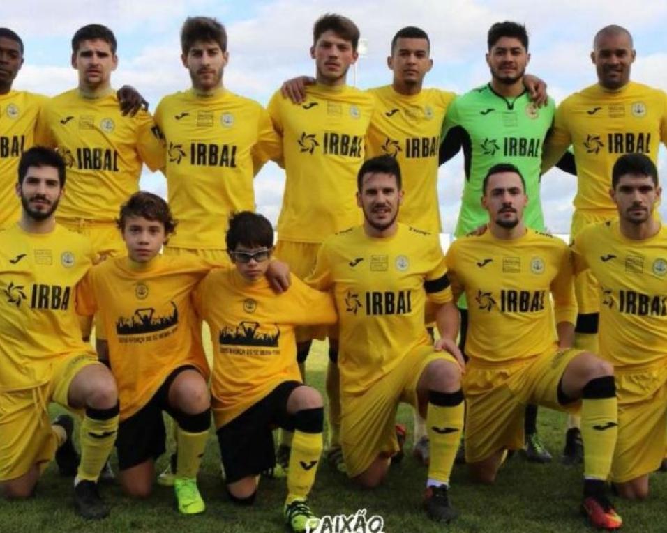 Beira-Mar distingue jovens da academia com estágio junto da equipa senior.