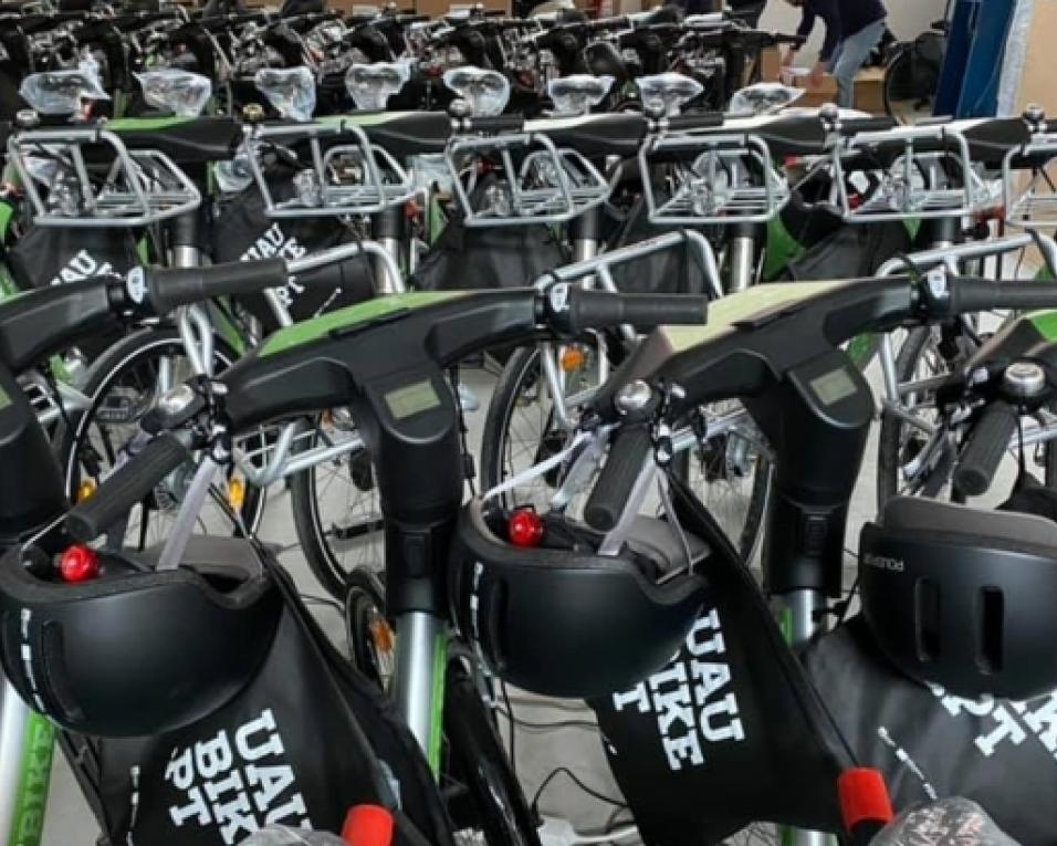 Viagens de bicicleta para o campus universitário são desafio à medida de cada utilizador.