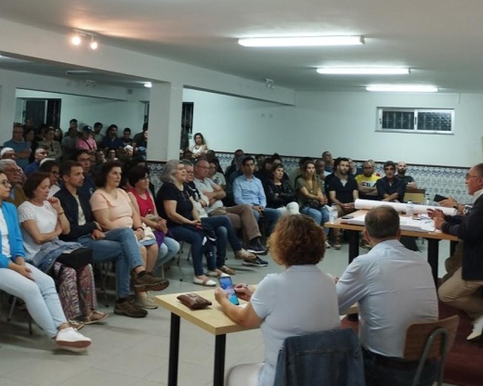 Assembleia de Freguesia de Canelas e Fermelã debate impactos da alta velocidade.