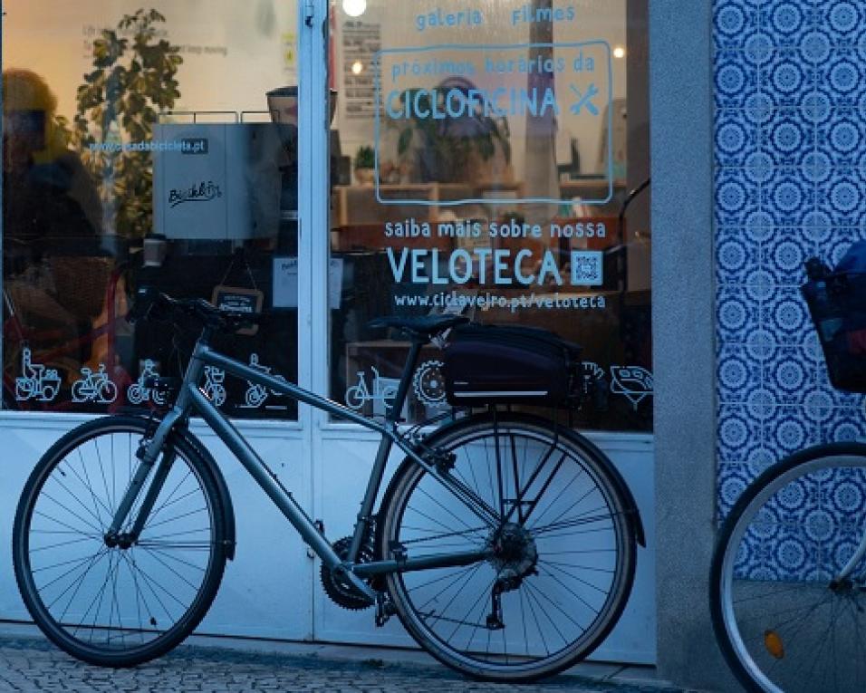 Ciclaveiro quer crianças a pé e de bicicleta nas viagens para a escola.