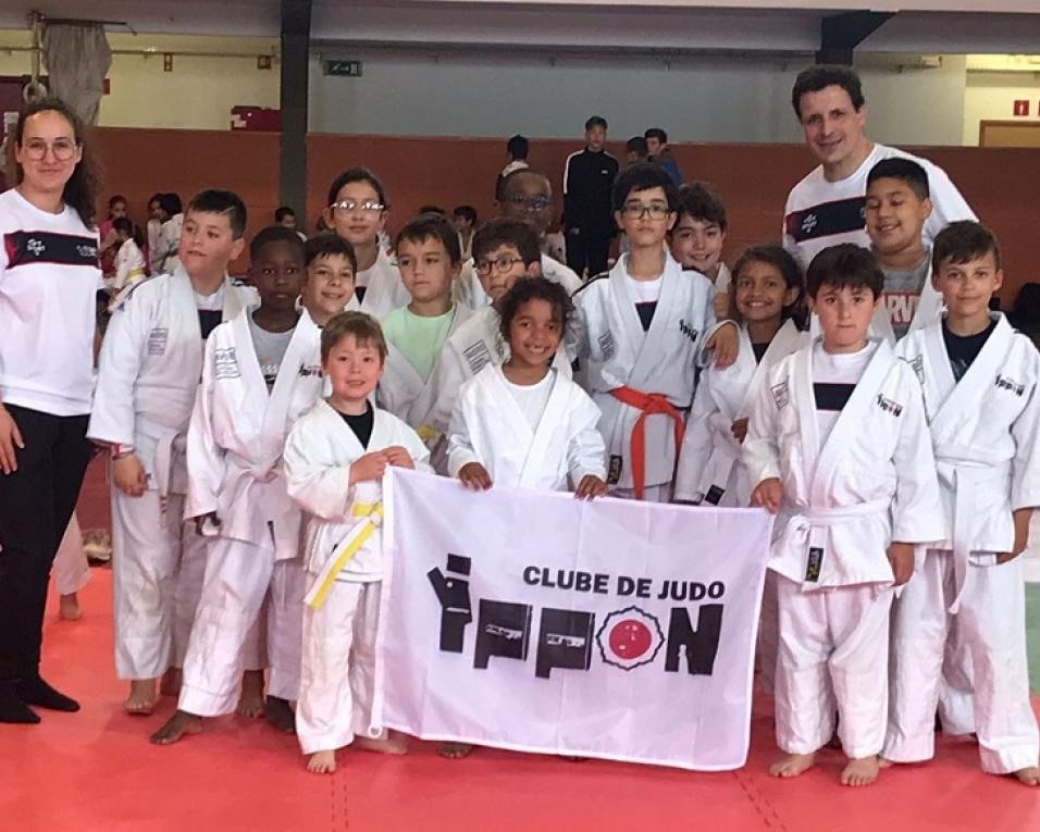 Torneio de Judo angaria 500 euros para a causa solidária Castelo do Nilton.