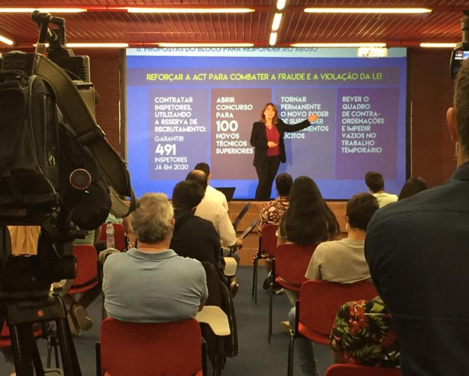 “Queremos discutir o apoio a quem perdeu tudo e as condições para proteger o emprego” - Catarina Martins.