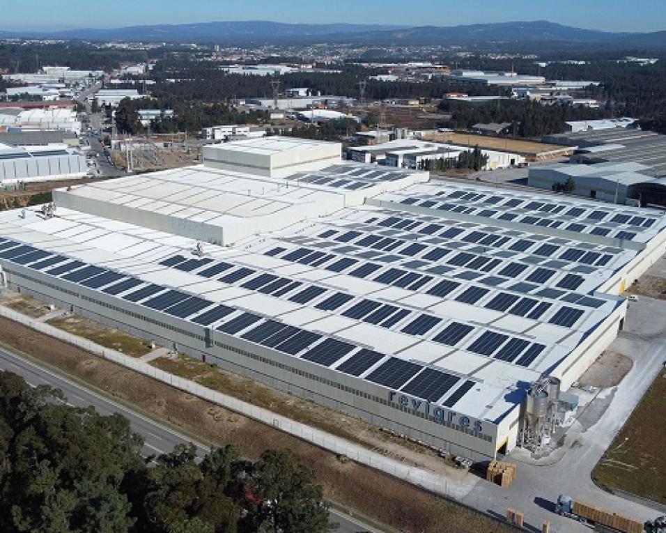 Revigrés inaugura nova segunda fase da Central Fotovoltaica para Autoconsumo.