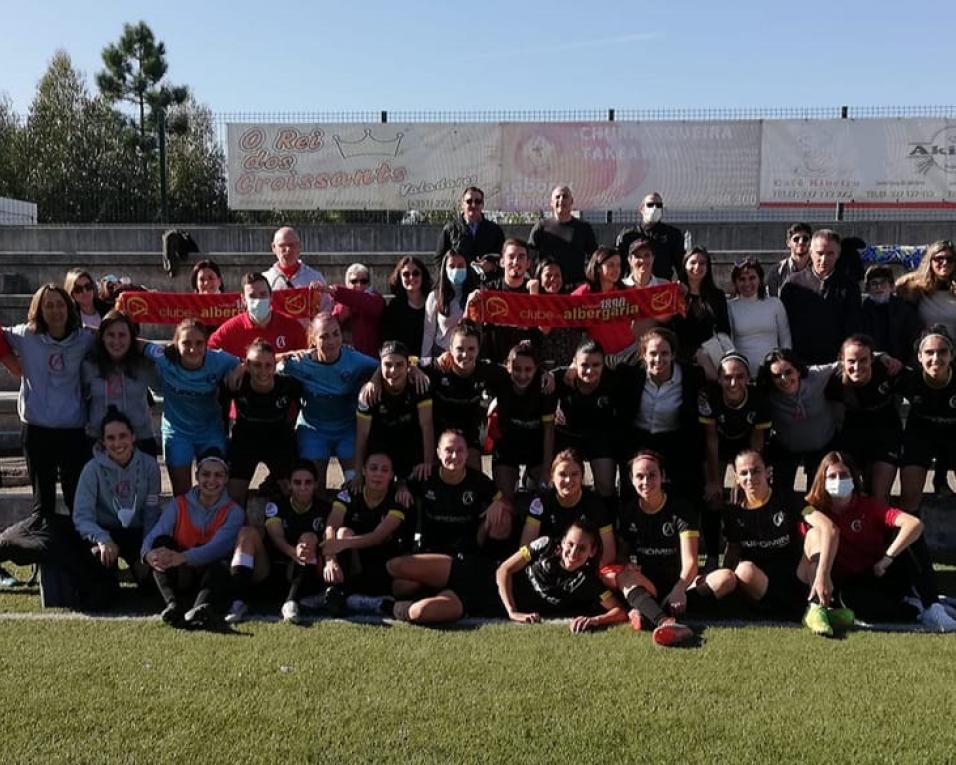 Futebol Feminino: Clube de Albergaria fica na I divisão e entra na discussão do título.