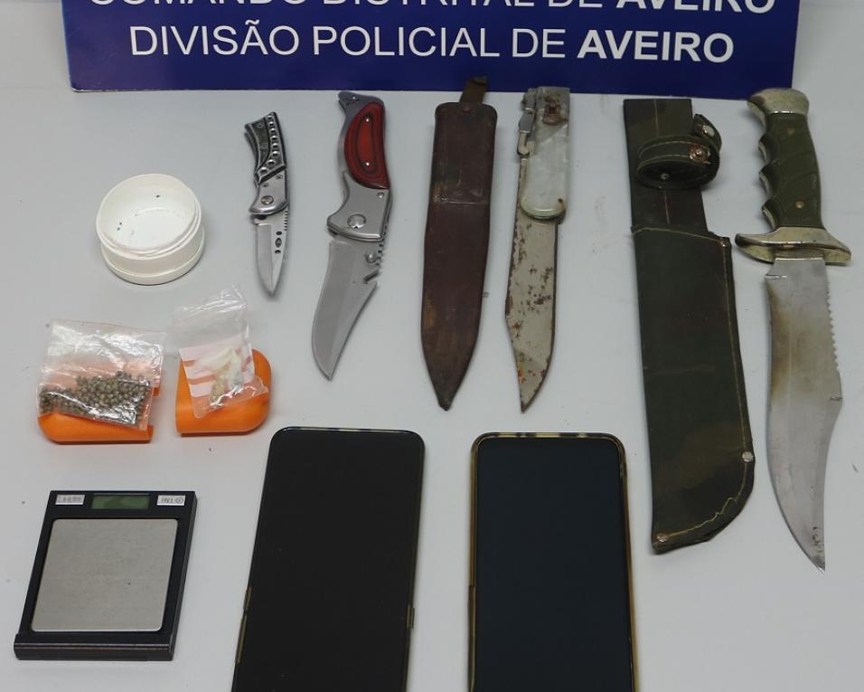 PSP: Homem detido em Aveiro por violência doméstica e tráfico de estupefacientes.