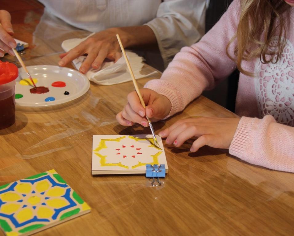 Escolas na celebração do Dia Nacional do Azulejo.