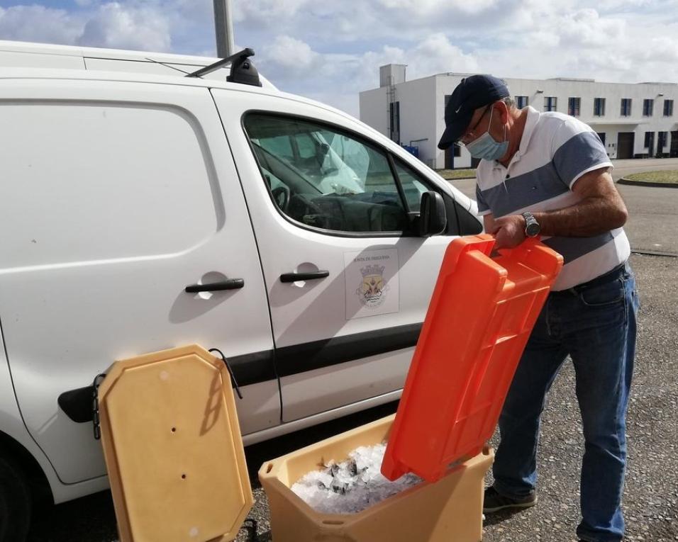 Docapesca doou 1,5 toneladas de pescado a famílias da Gafanha da Encarnação.