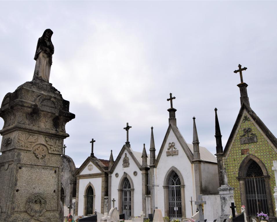 Câmara de Aveiro: Casa Mortuária de Oliveirinha já começou a ser construída (206 mil euros). Câmara de Aveiro: Casa Mortuária de Oliveirinha já começou a ser construída (206 mil euros).