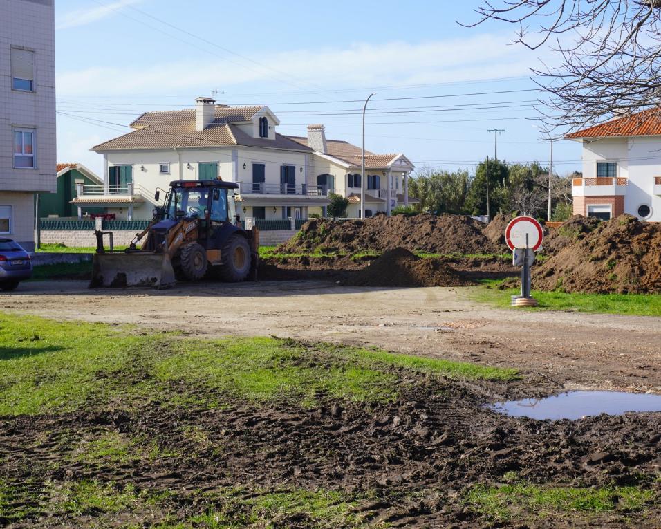 Avança a requalificação dos acessos e zona verde na envolvente ao CIEMar. Avança a requalificação dos acessos e zona verde na envolvente ao CIEMar.