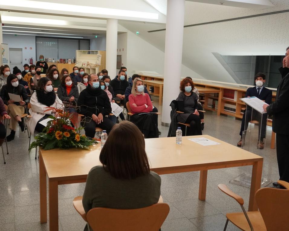 Câmara de Ílhavo entregou bolsas de estudo a estudantes locais.