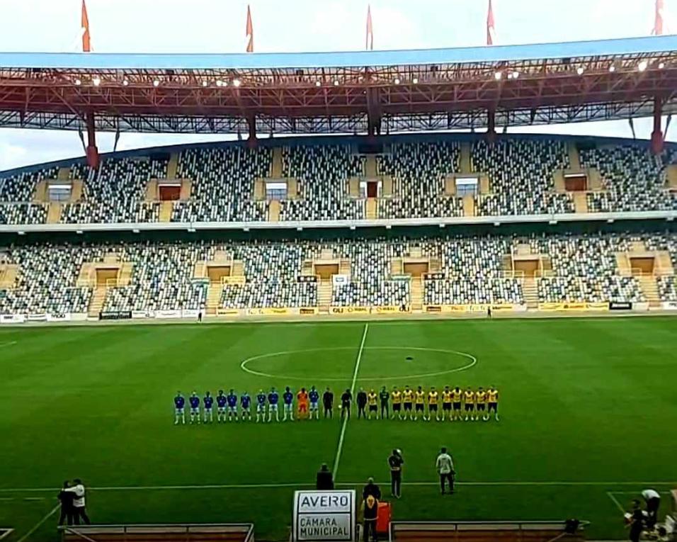 Campeonato de Portugal: Beira-Mar vence Paredes em Aveiro, 1-0.