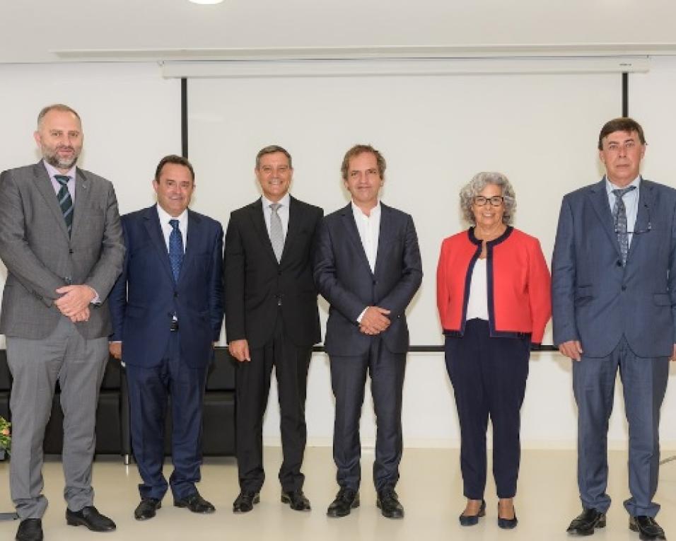 Universidade de Aveiro celebrou protocolos com instituições ligadas ao ensino da enfermagem.