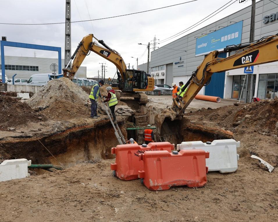 Aveiro: Ervideiros já em obra. Autarquia quer mais empresas na Zona Industrial de Taboeira.