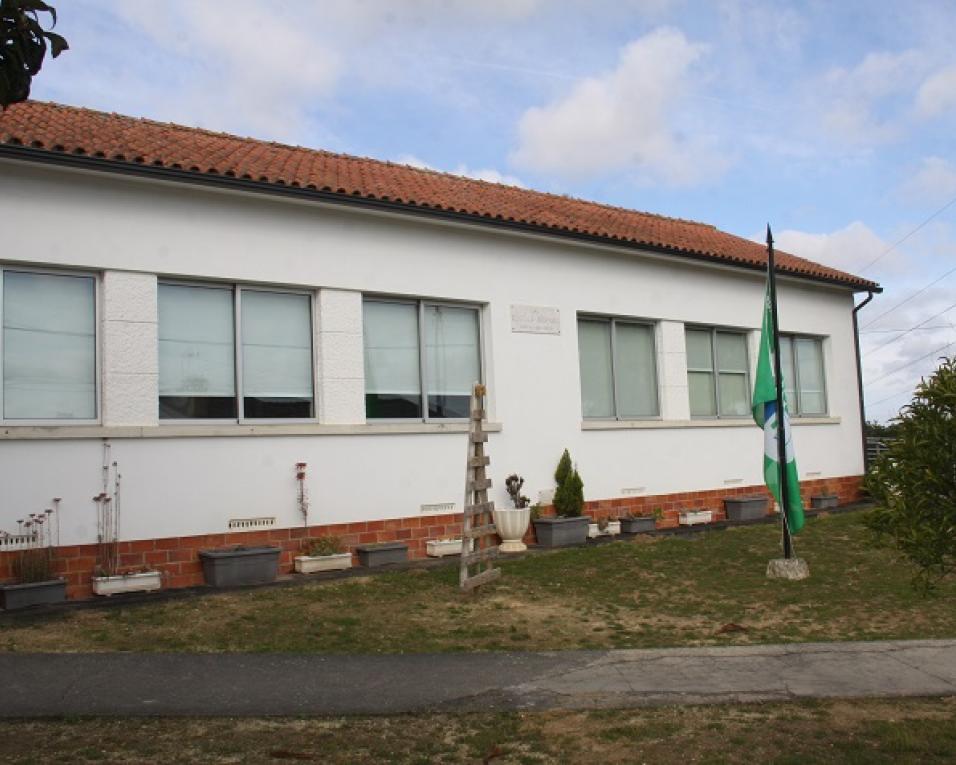 Anadia: Autarquia renova edifício de Escola Primária em Amoreira da Gândara.