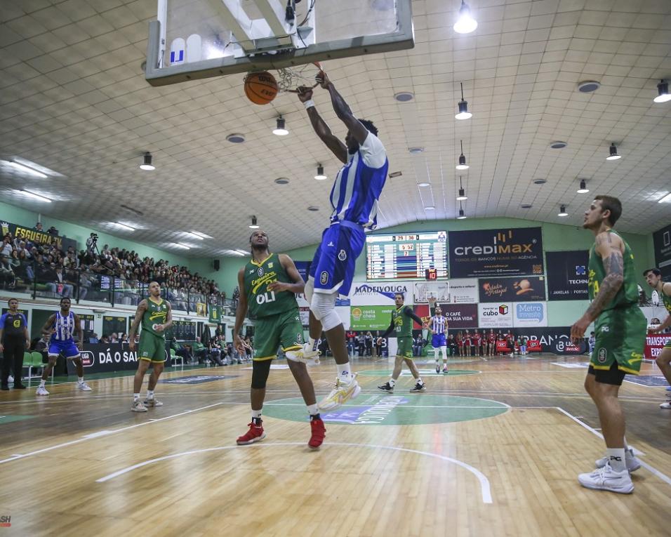 Basquetebol: Porto faz o pleno com vitórias sobre Ovarense e Esgueira.
