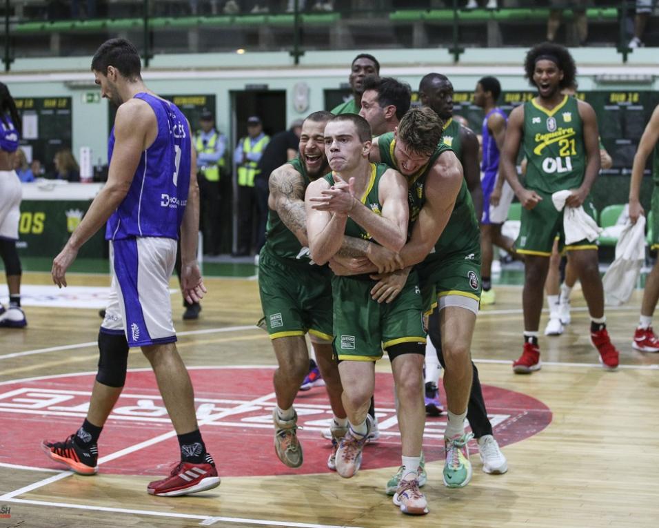 Basquetebol: Esgueira e Ovarense vencem. Sangalhos em branco.