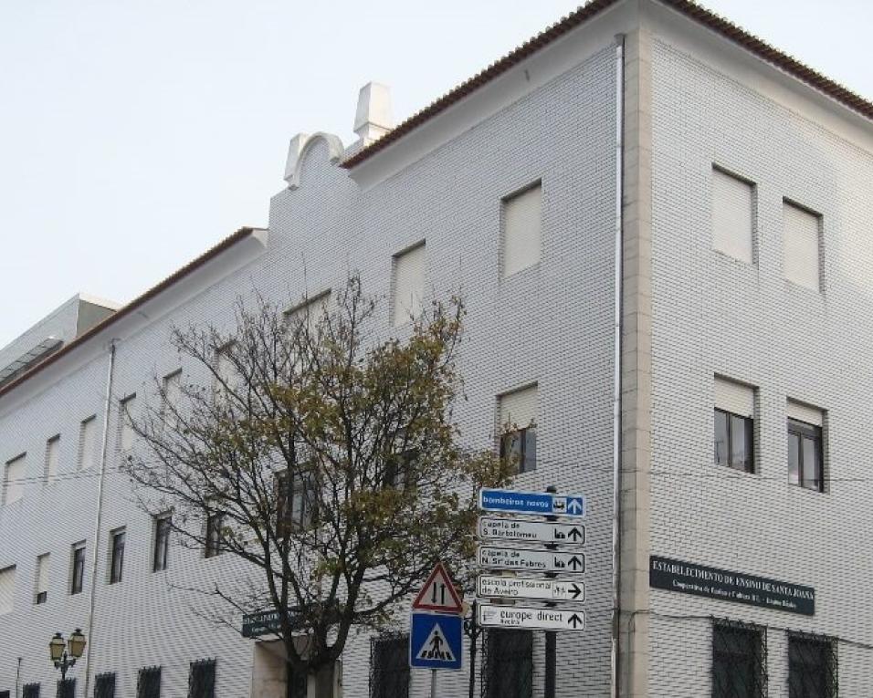 Aveiro: Autarquia quer recuperar o imóvel do antigo estabelecimento de ensino de Santa Joana. Aveiro: Autarquia quer recuperar o imóvel do antigo estabelecimento de ensino de Santa Joana.