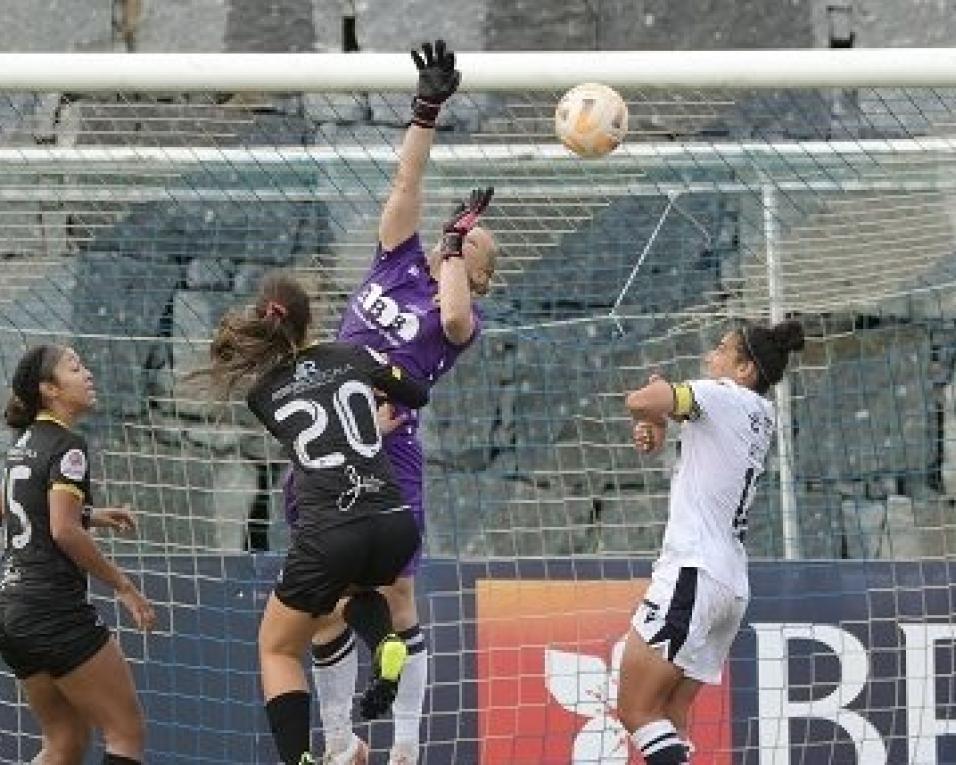 Futebol: Clube de Albergaria perdeu em Famalicão na Liga Feminina.