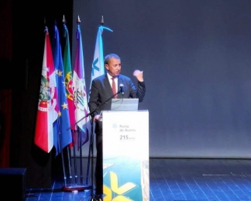 Portos são fator de união na região centro - Eduardo Feio.