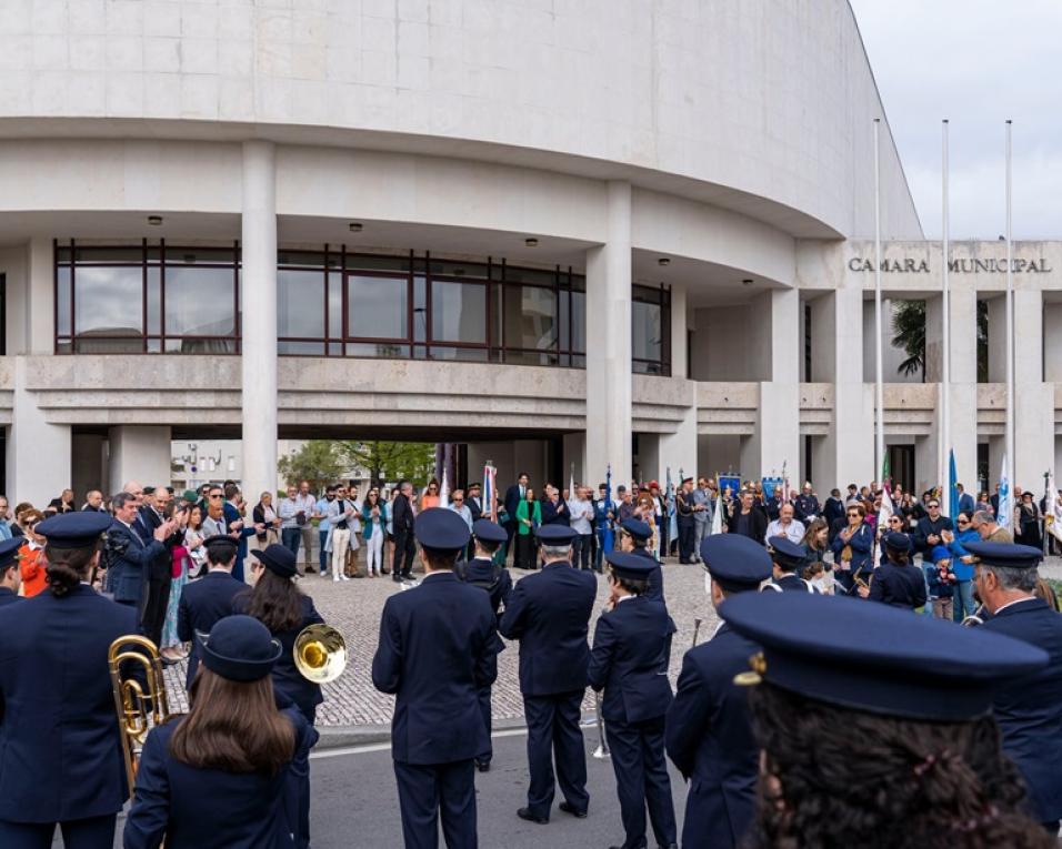 Ílhavo: Bagão Félix, Humberto Rocha, Manuel da Rocha Galante e Fernando Martins recebem medalha de ouro do Município no Feriado Municipal.