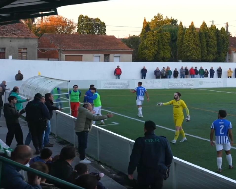 Jogo entre fermentelos e pampilhosa não chega ao fim por alegado insulto racista