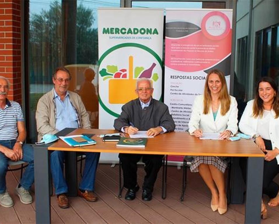 Mercadona entrega bens alimentares à Florinhas do Vouga.