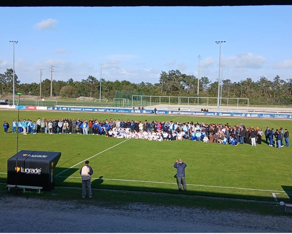 gafanha goleia e confirma subida