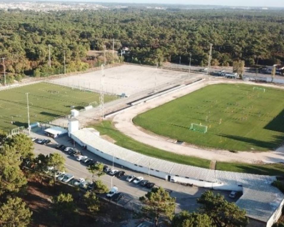 Futebol distrital: Mealhada e Vista Alegre jogam pela liderança da zona sul da I divisão distrital.