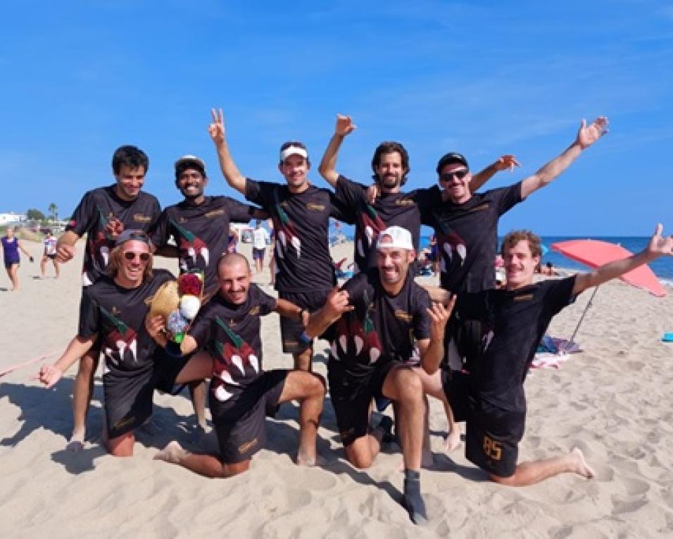 Gambuzinos em torneio de preparação para Campeonato Europeu de Clubes de Ultimate de Praia.