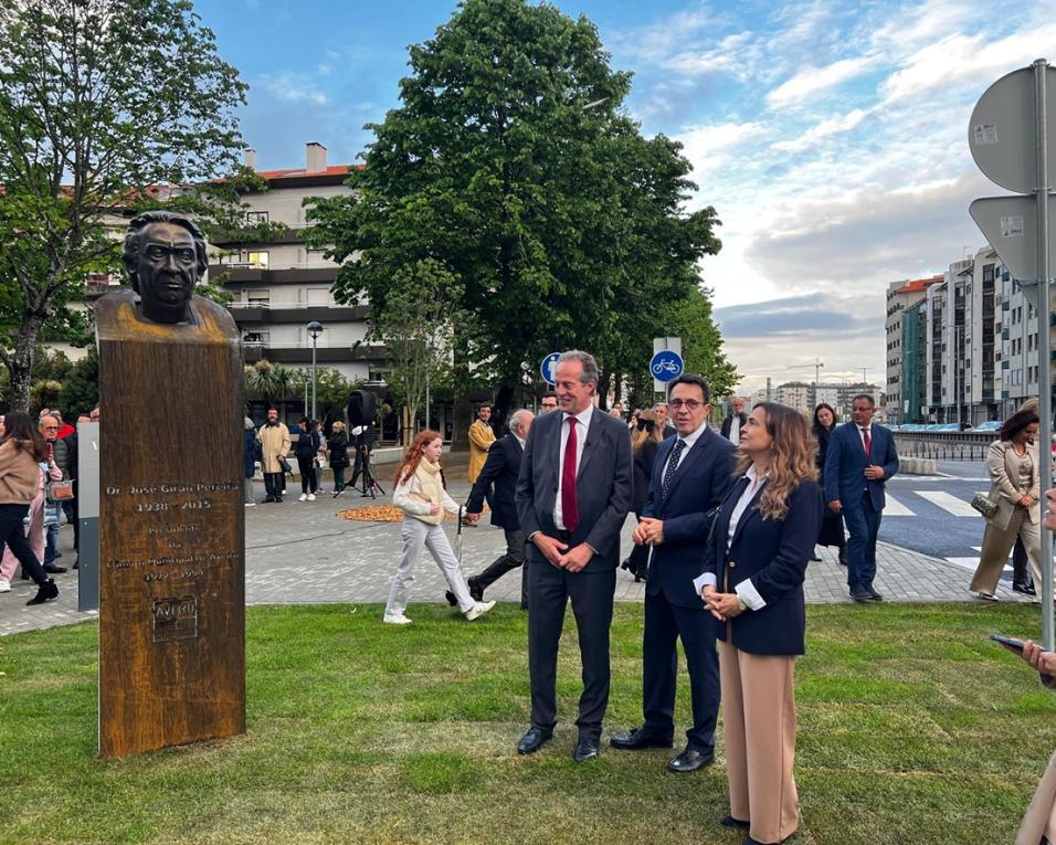 busto de homenagem a Girao Pereira perpetua "humanista" da politica