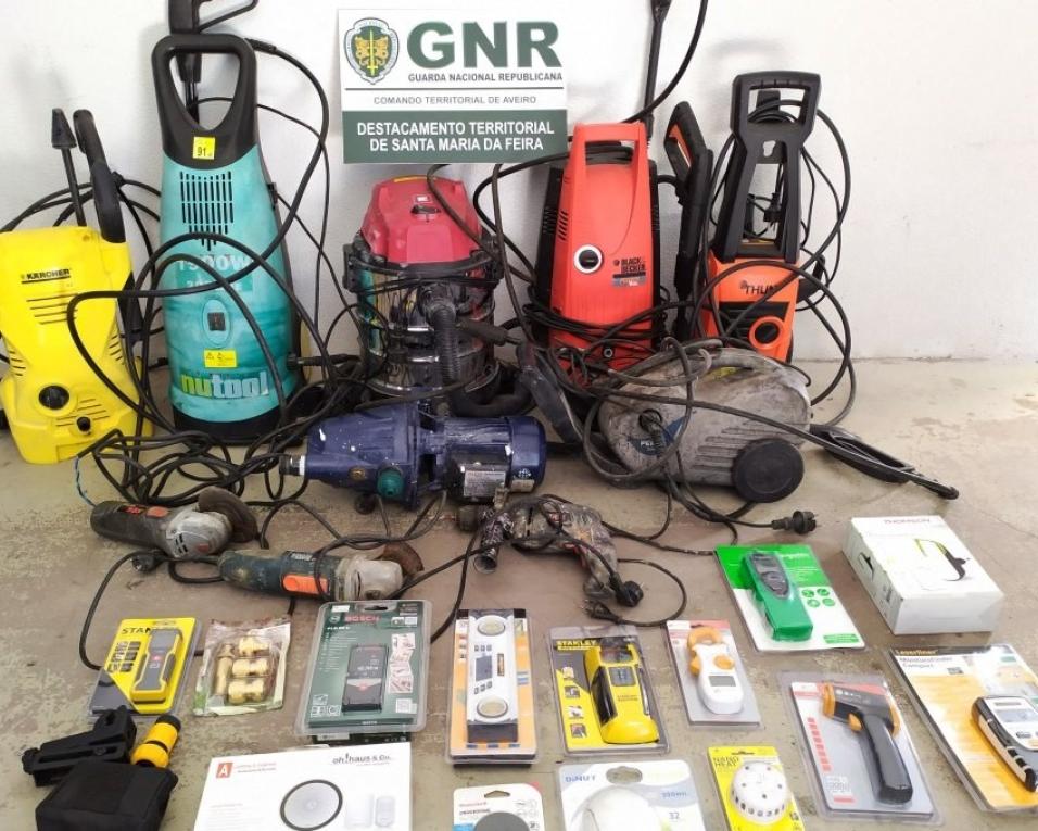 GNR de Santa Maria da Feira: Identificado por recetação e tráfico de droga.