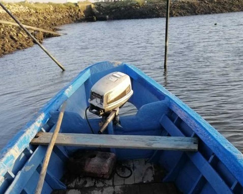 Dois homens identificados por captura ilegal de bivalves.