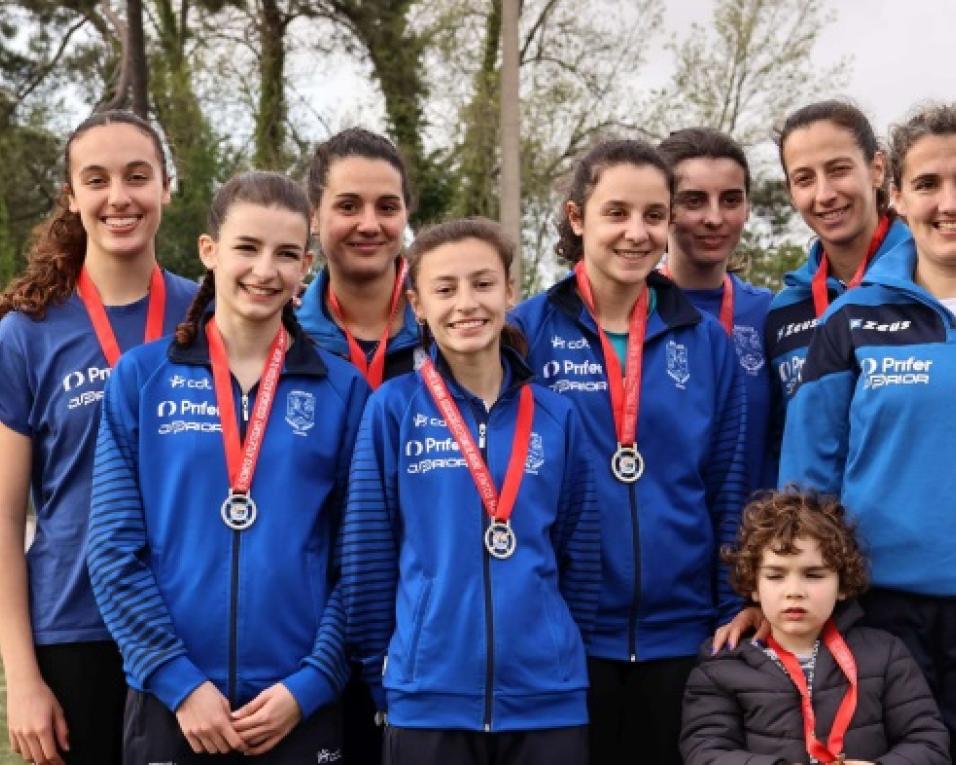 Grecas dominou o Campeonato Distrital Absoluto de Estafetas.