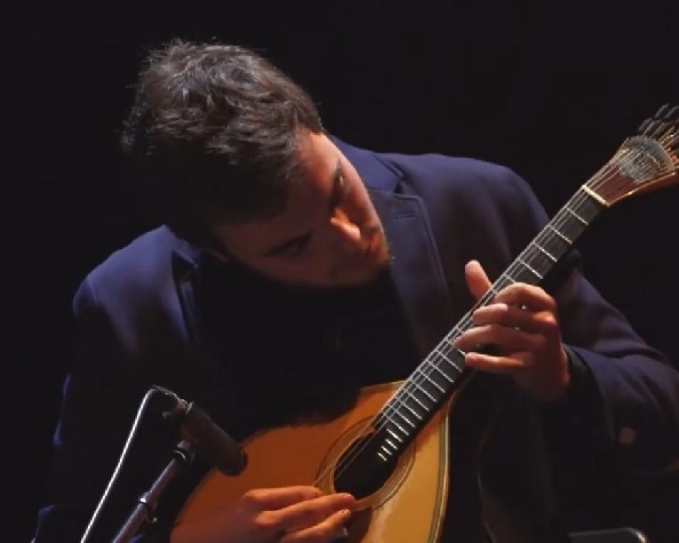 rotary apresenta espetaculo de guitarra de coimbra